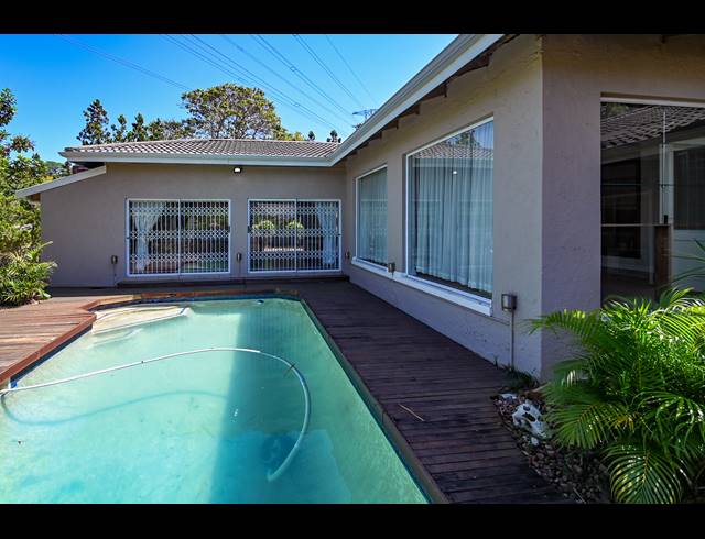 7 BEDROOM HOUSE FOR SALE IN HIGHLANDS HILLS